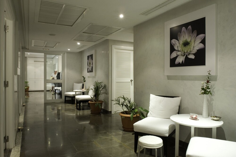 Spa Reception
