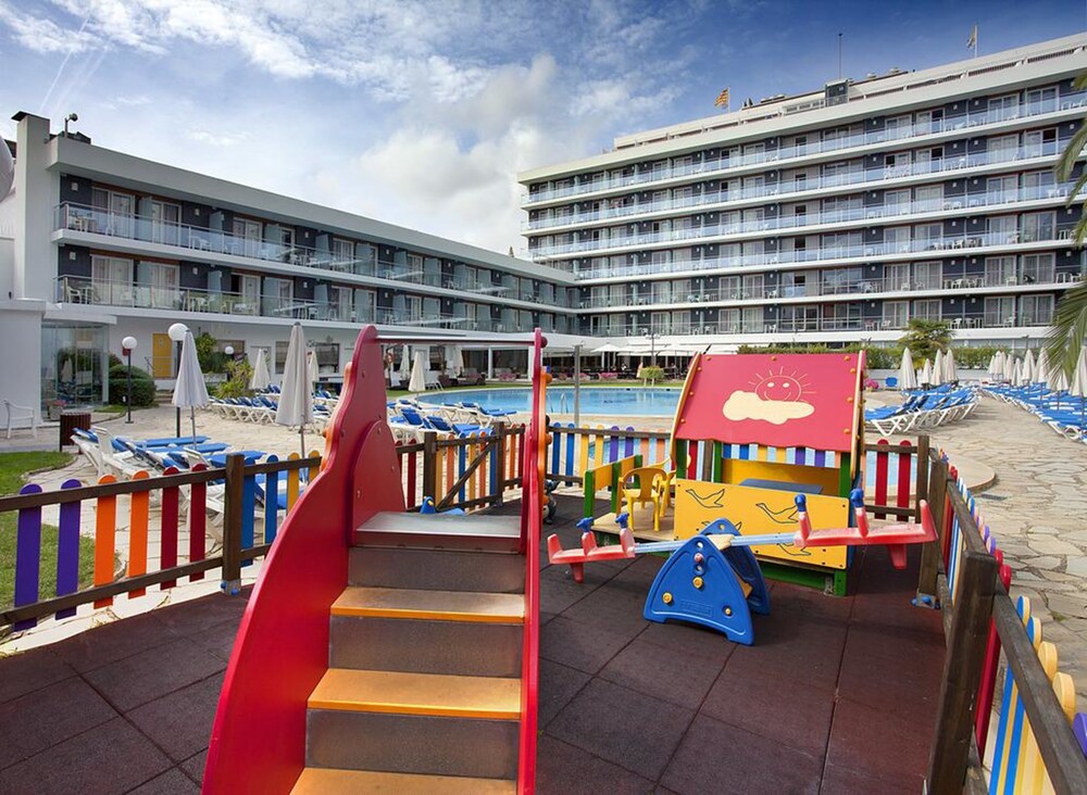 Childrens Play Area - Outdoor