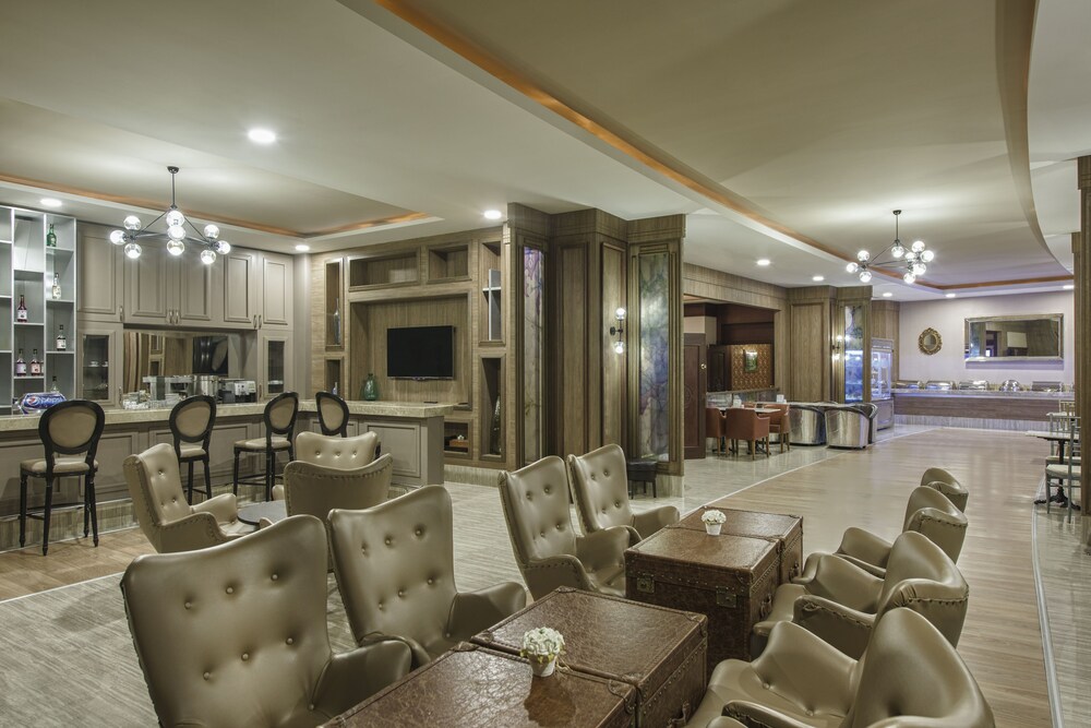 Hotel Lounge