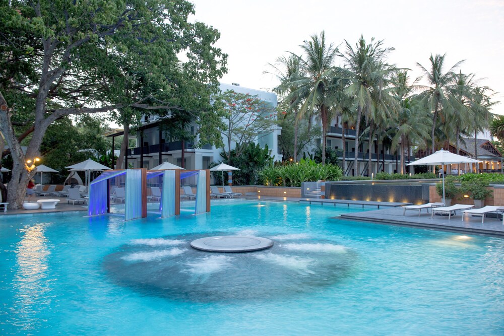 Infinity Pool