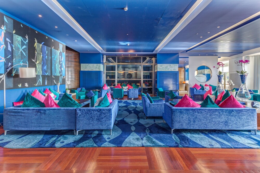 Hotel Lounge
