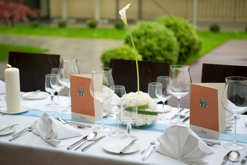 Outdoor Banquet Area