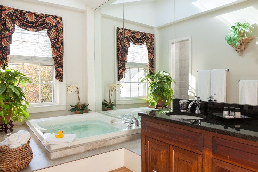 Jetted Tub