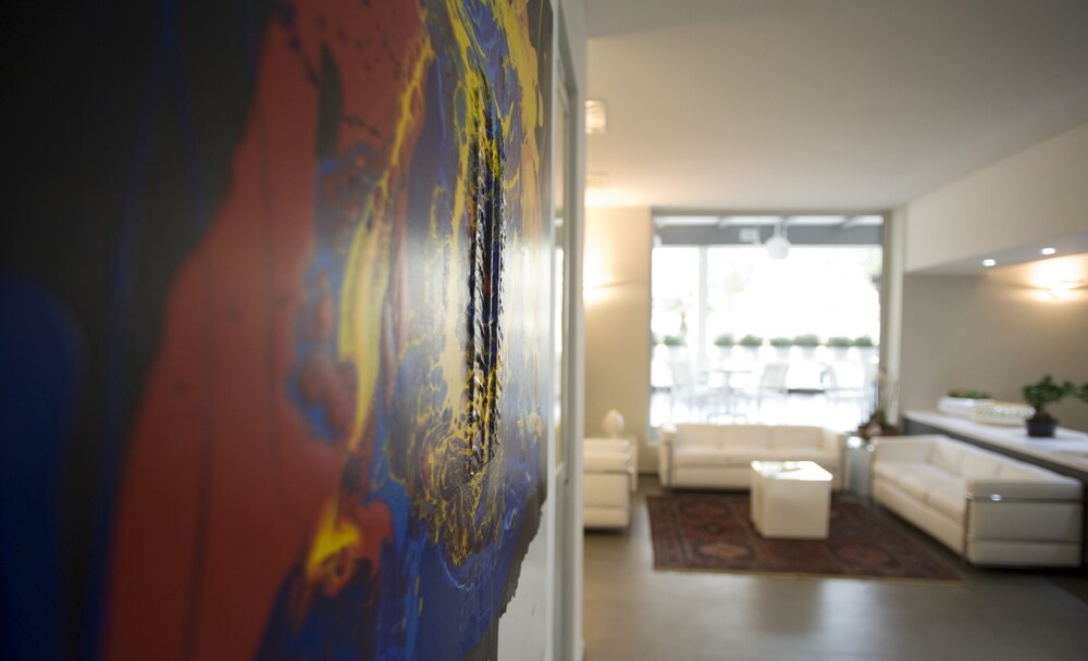 Hotel Lounge