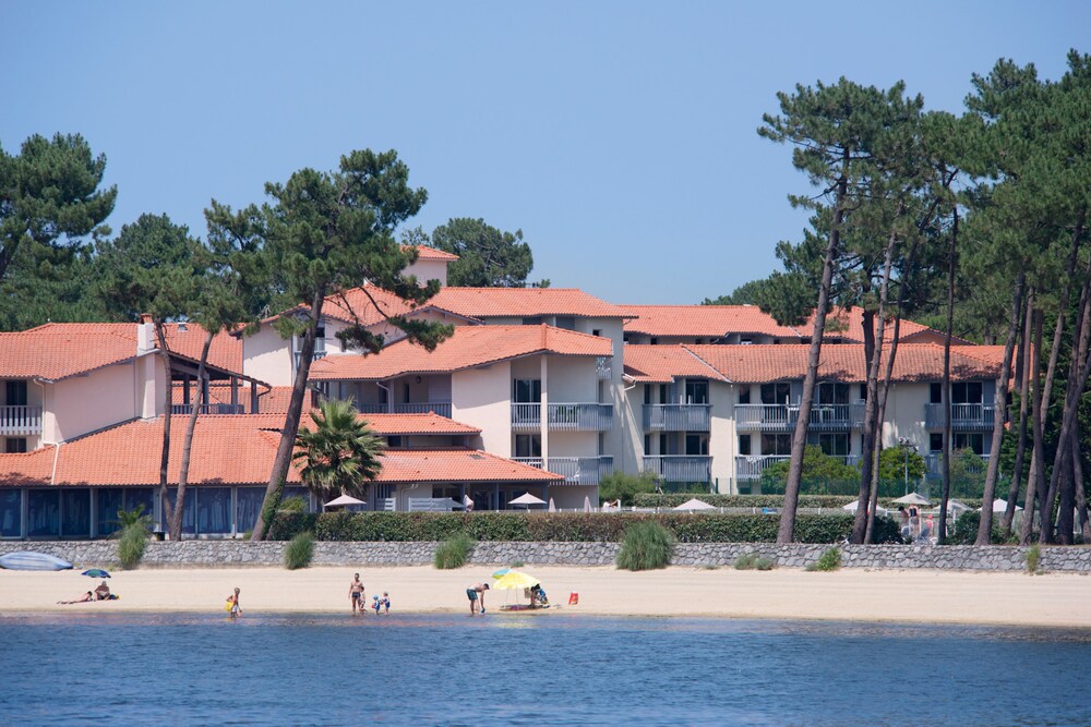 Fachada del hotel