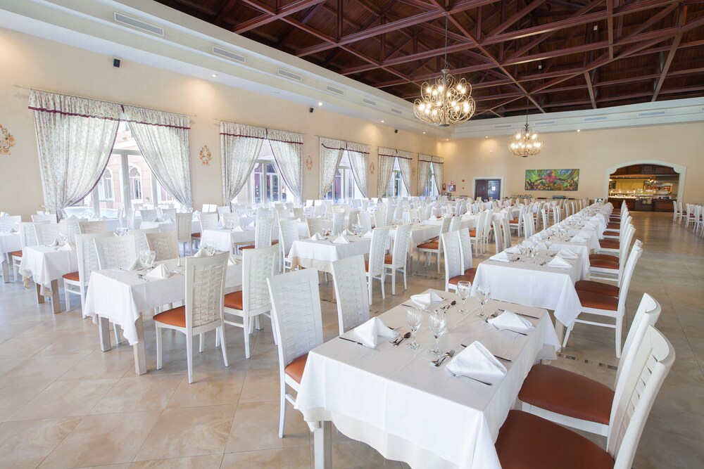 Restaurant, Majestic Colonial Punta Cana - All Inclusive