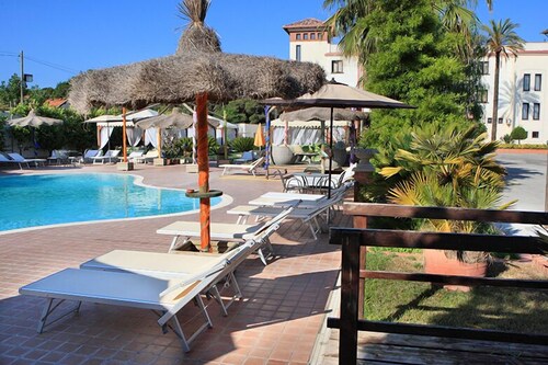 Sundeck