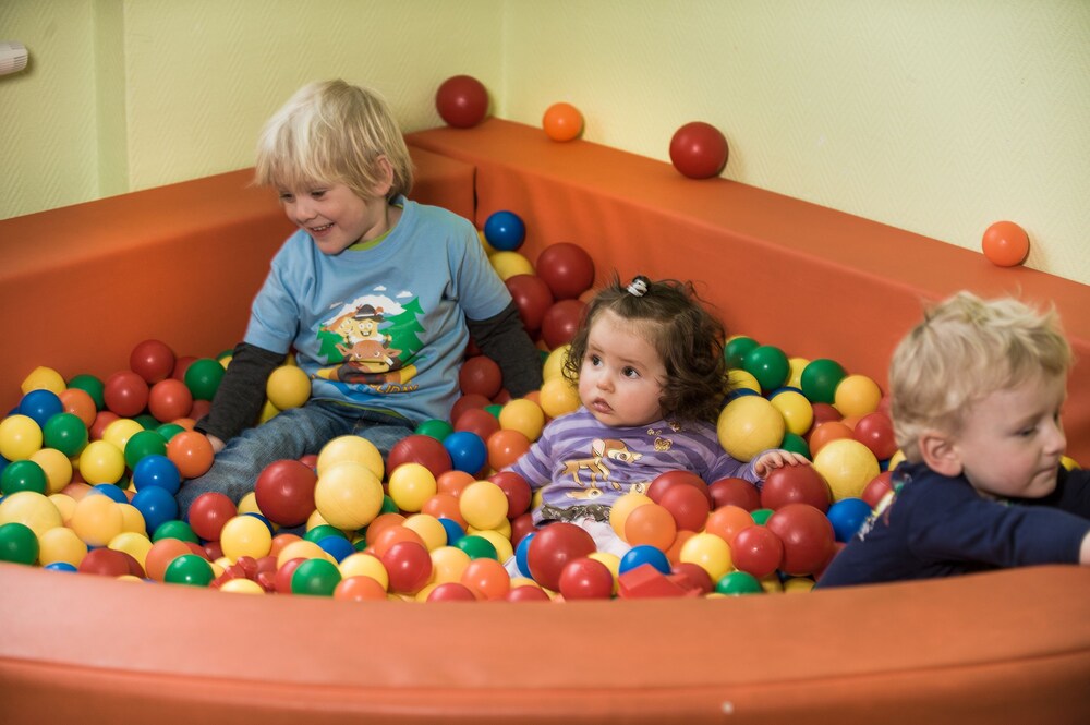 Childrens Play Area - Indoor