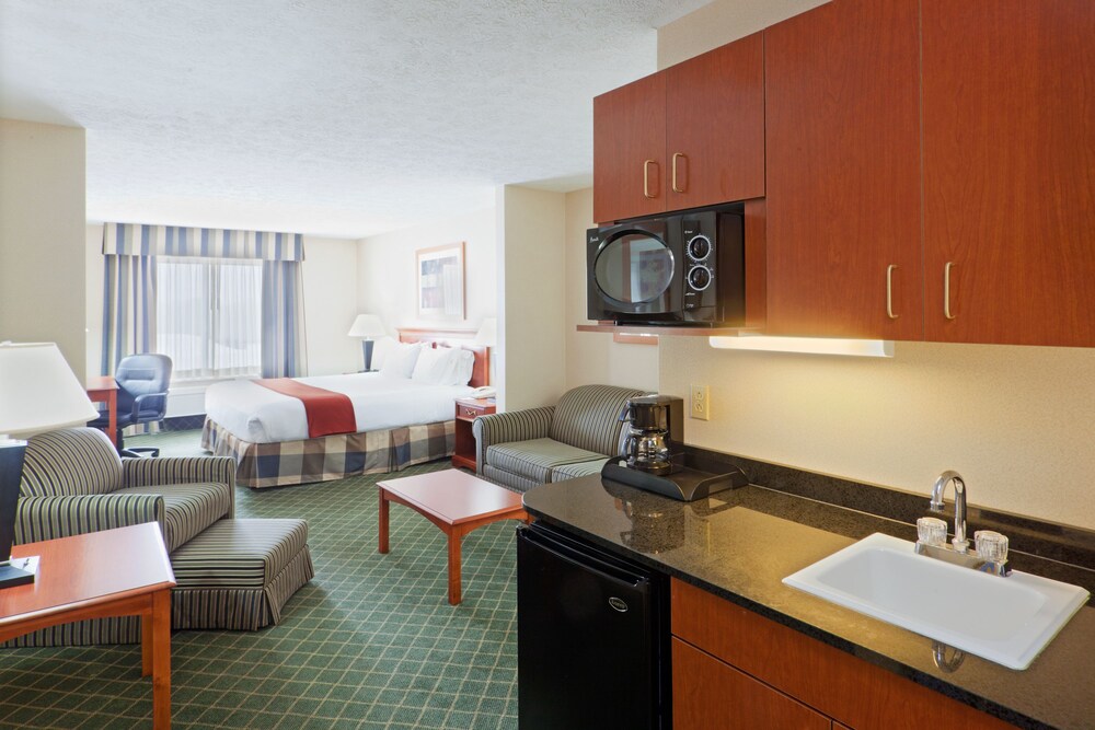 In-Room Kitchenette