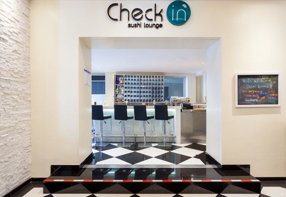 Hotel Bar