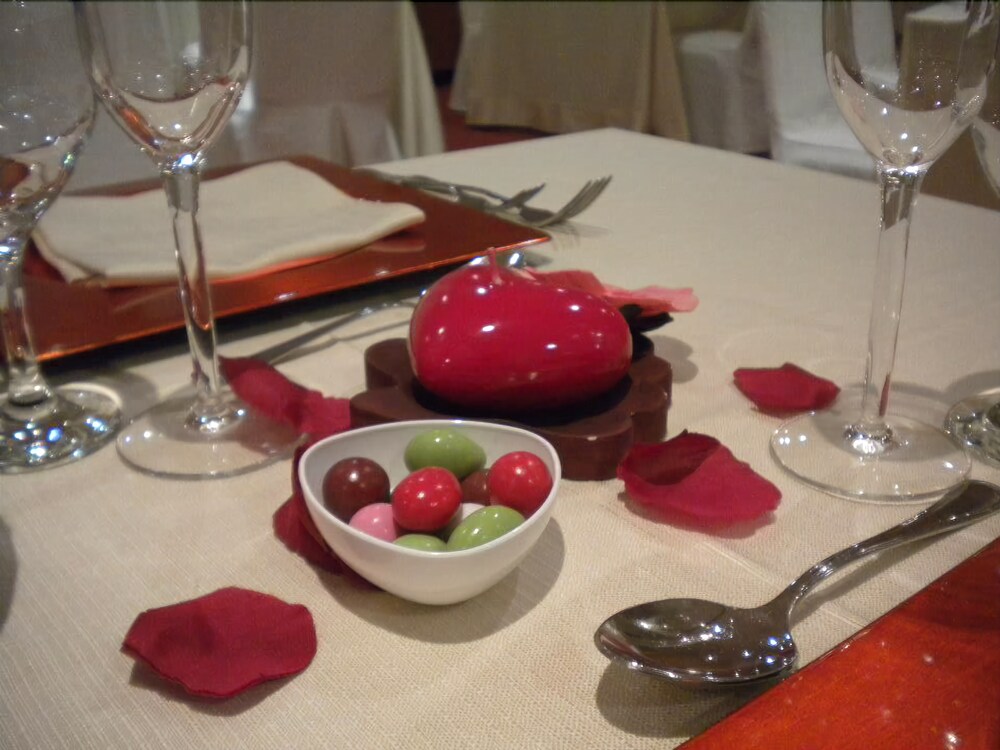 Couples Dining