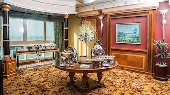 Executive Lounge