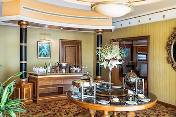 Executive Lounge