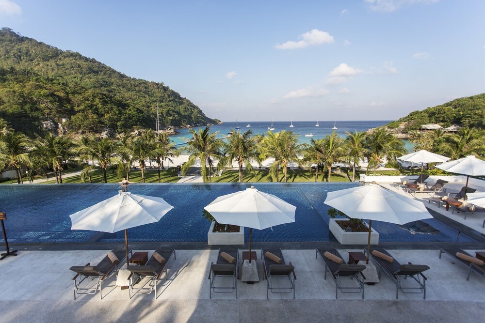 Infinity Pool