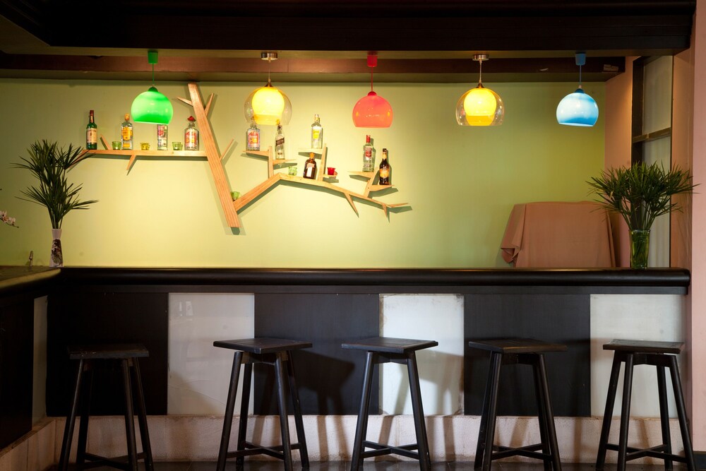 Hotel Bar