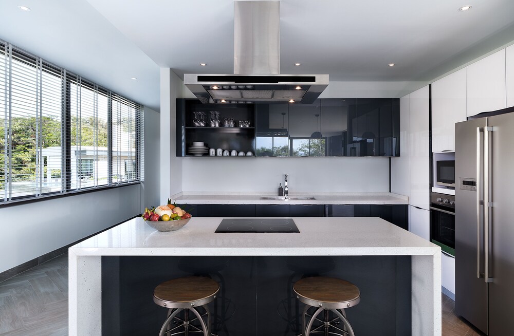 Two Bedroom Pool Loft - In-Room Kitchen