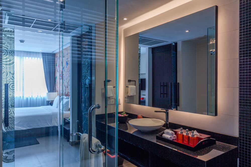 Hill View Suite - Bathroom