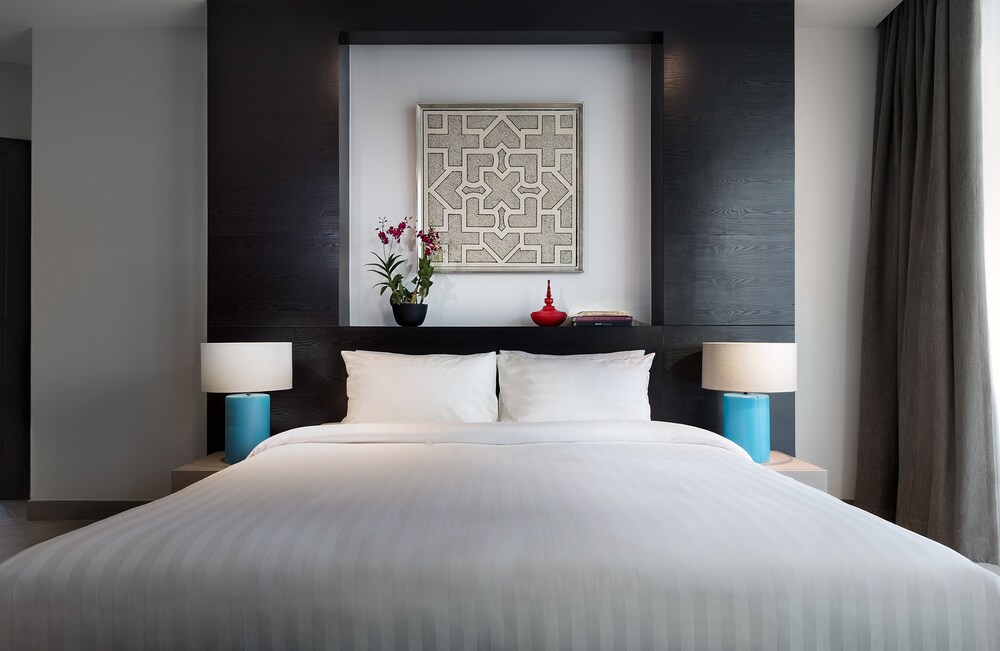 Two Bedroom Pool Loft - Guestroom