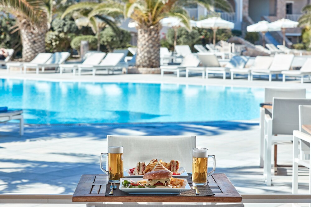 Poolside Bar