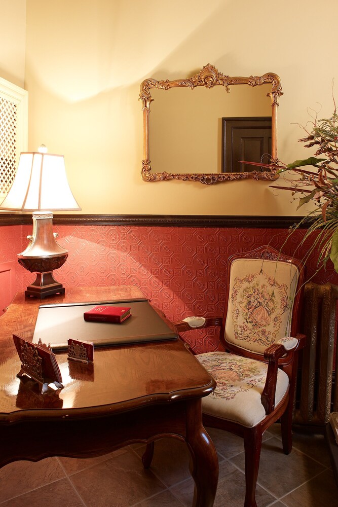 In-Room Business Center