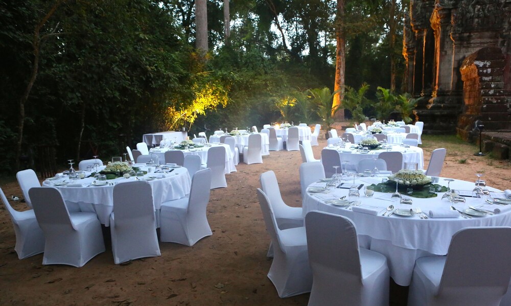 Outdoor Banquet Area