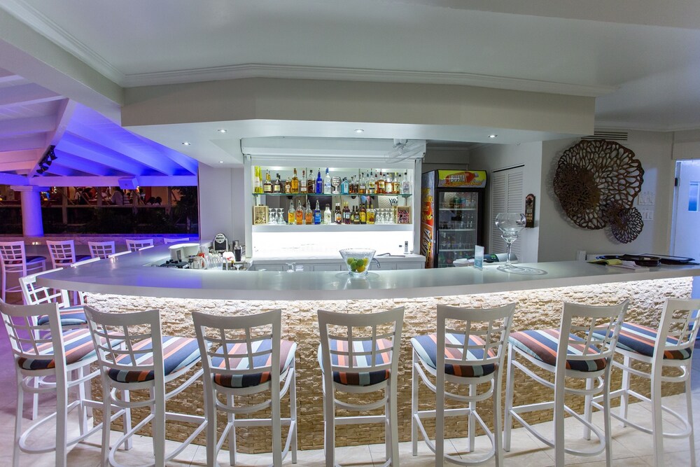 Hotel Bar