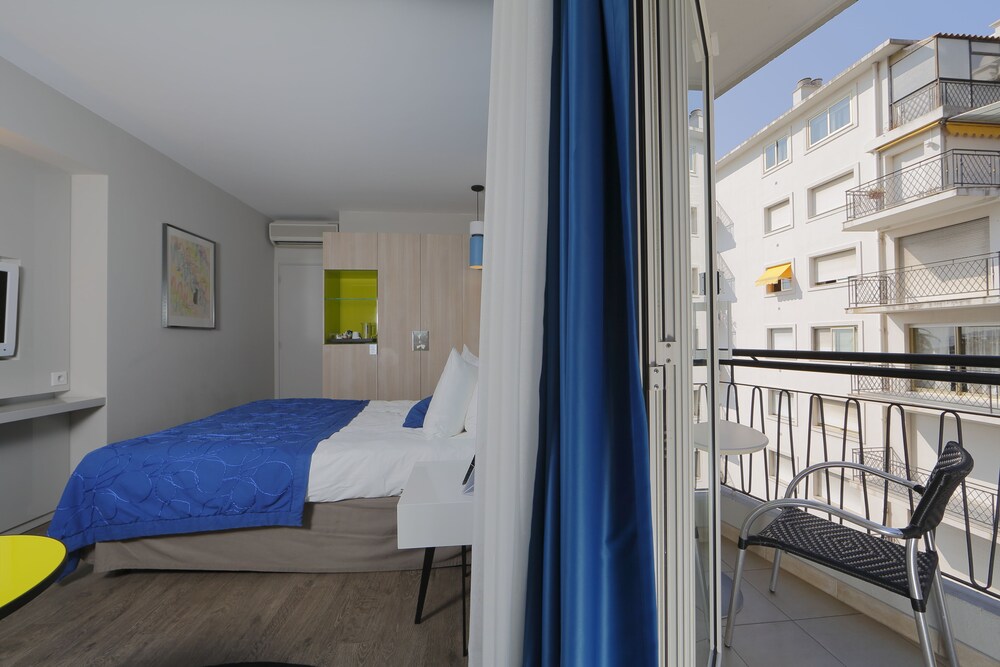 Guestroom View