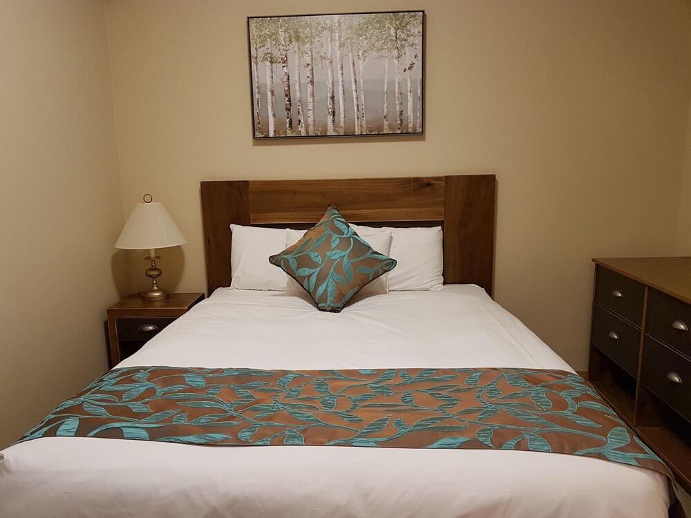Luxury Condo, 2 Bedrooms, Accessible, Balcony - Guestroom