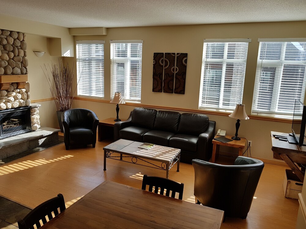 Condo, 3 Bedrooms, Jetted Tub, Mountain View - Living Room