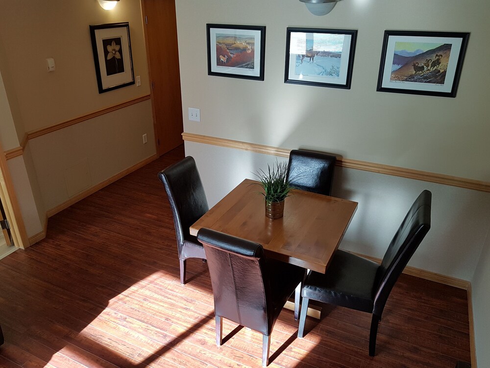 Condo, 1 Bedroom, Accessible, Jetted Tub - In-Room Dining