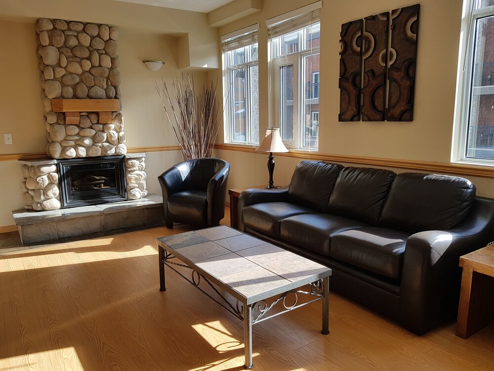 Condo, 3 Bedrooms, Jetted Tub, Mountain View - Living Room