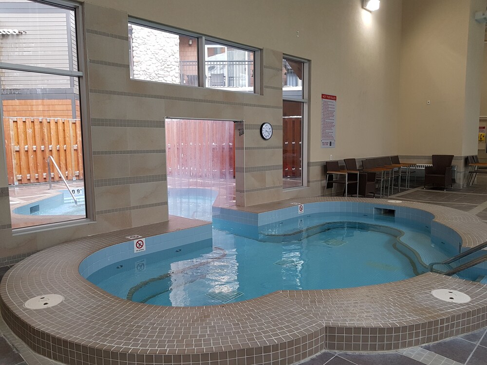Indoor/Outdoor Pool