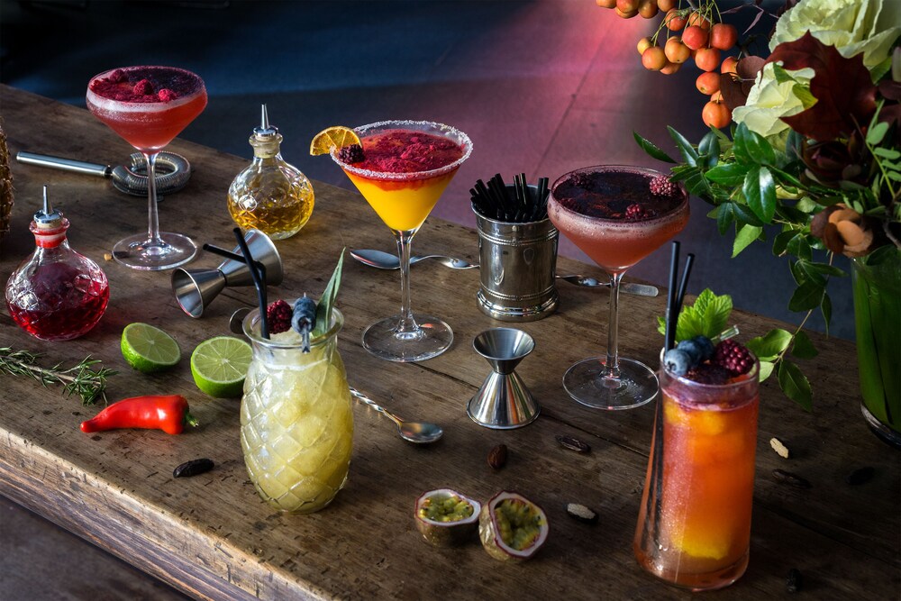 Hotel Bar