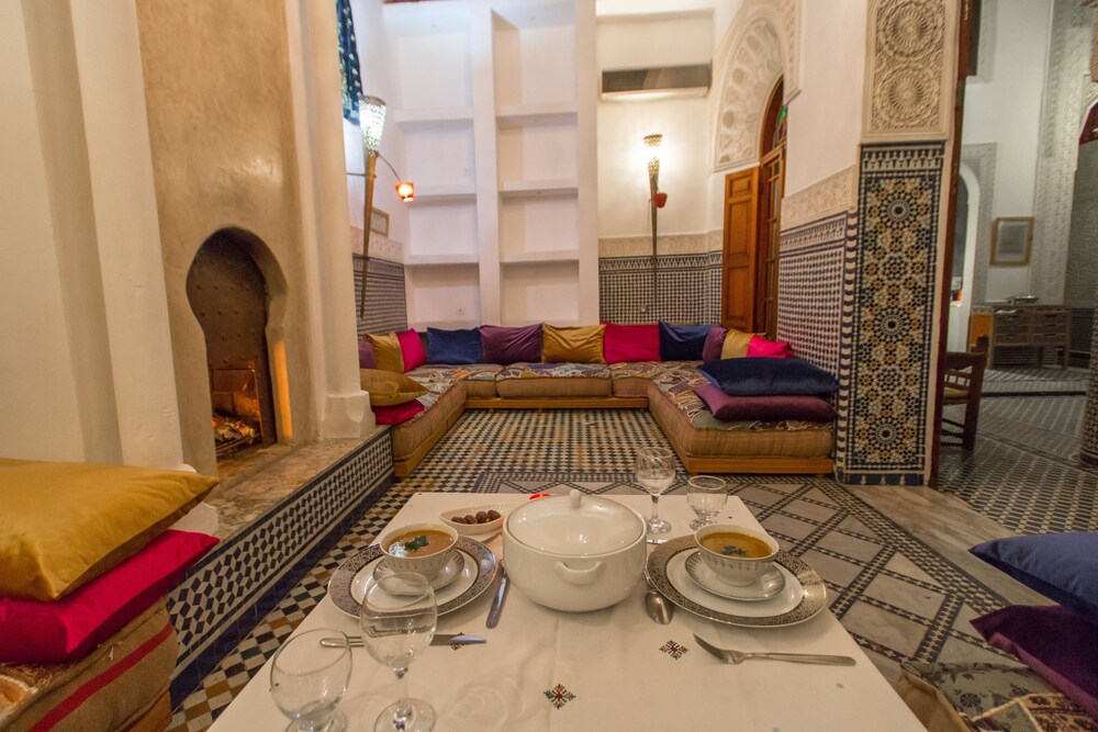 Hotel Lounge