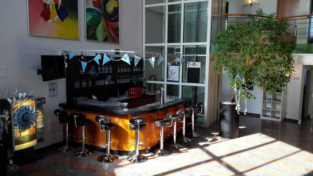Hotel Lounge