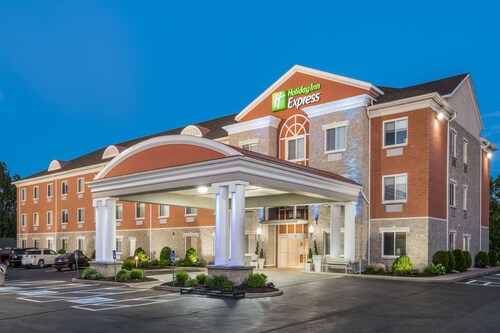 Holiday Inn Express Hotel & Suites Gananoque, an IHG Hotel