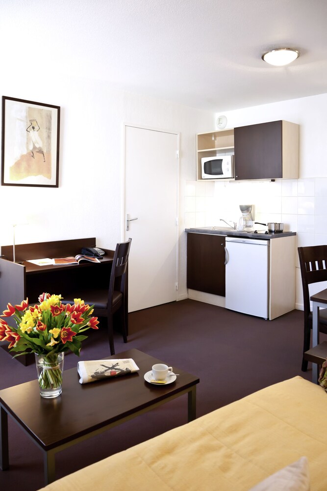 Chambre (Studio)