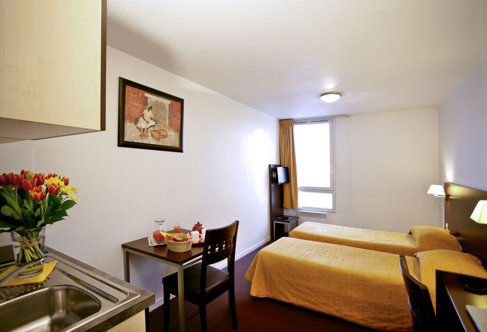 Chambre (Studio)