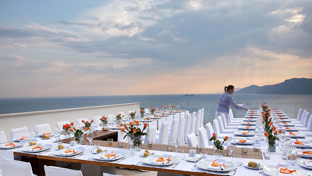Outdoor Banquet Area