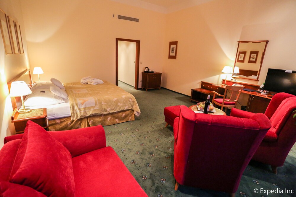 Guestroom