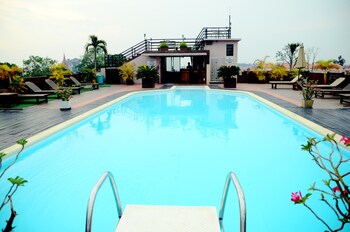 Rooftop Pool
