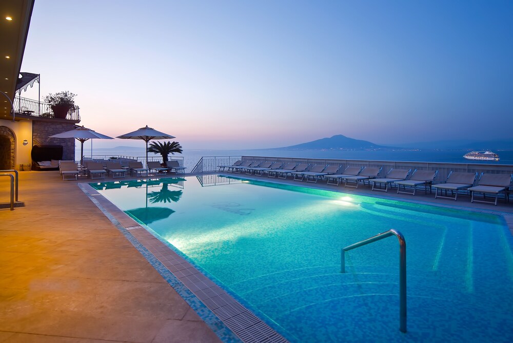 Rooftop Pool