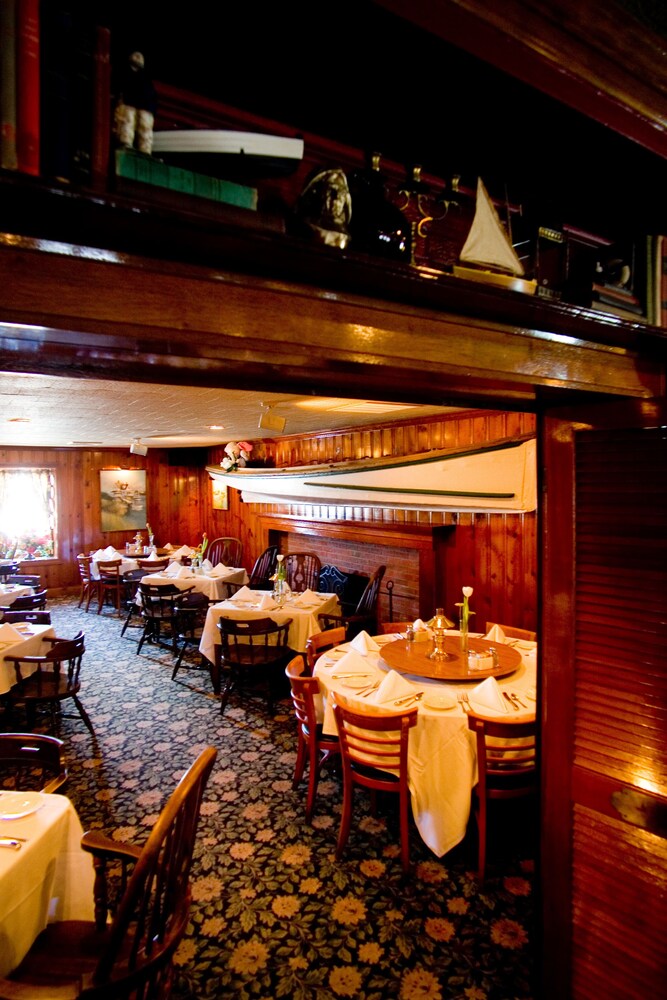 Family Dining