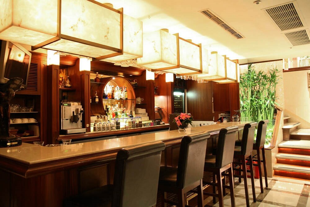 Hotel Lounge