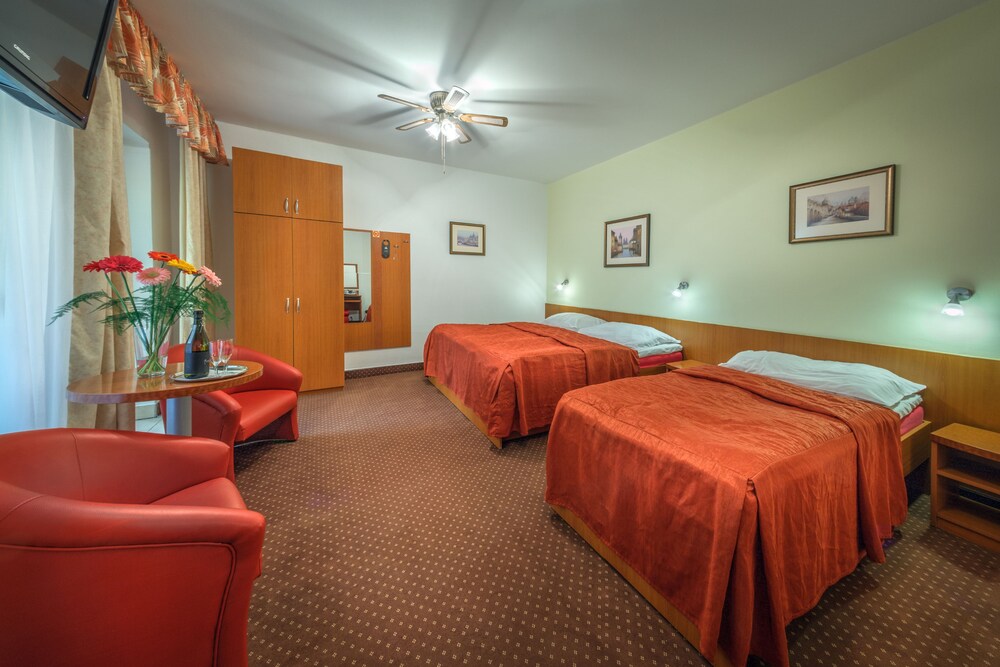 Guestroom