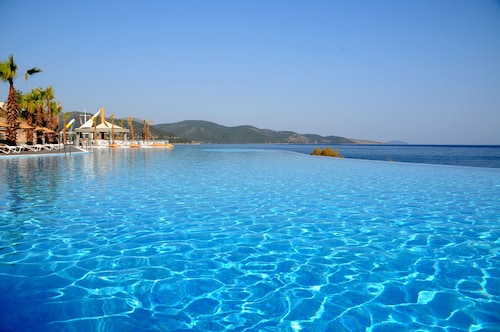 Kairaba Blue Dreams Resort