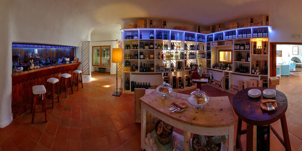 Hotel Lounge