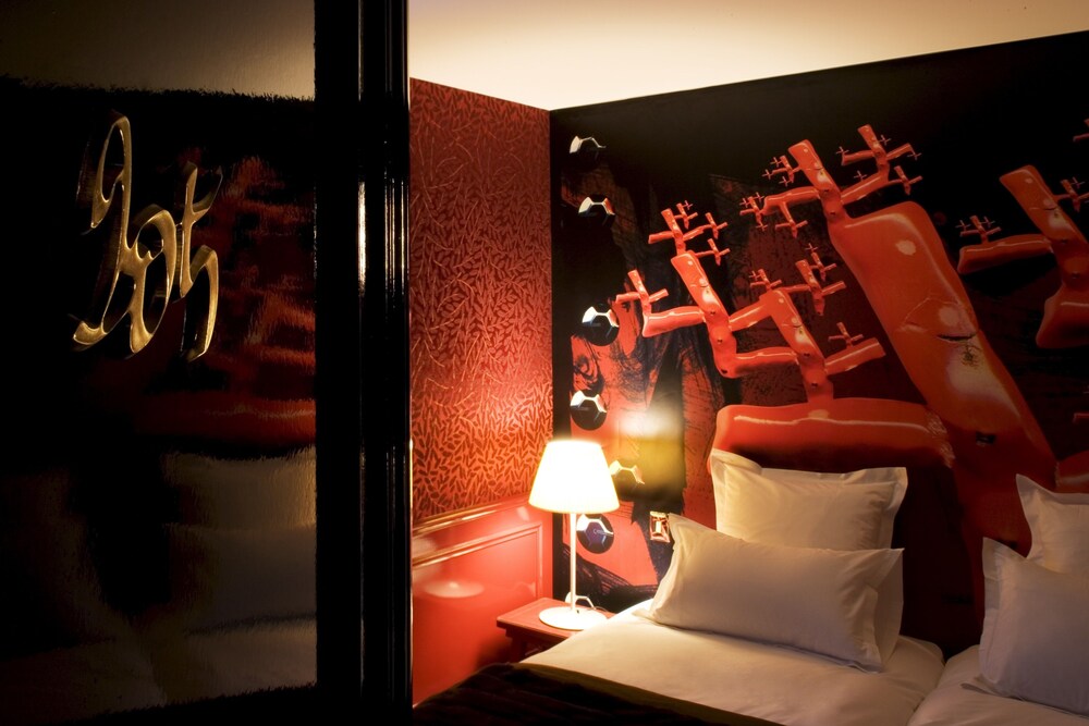Guestroom