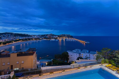 Hotel Montjoi
