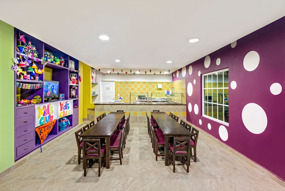 Childrens Play Area - Indoor